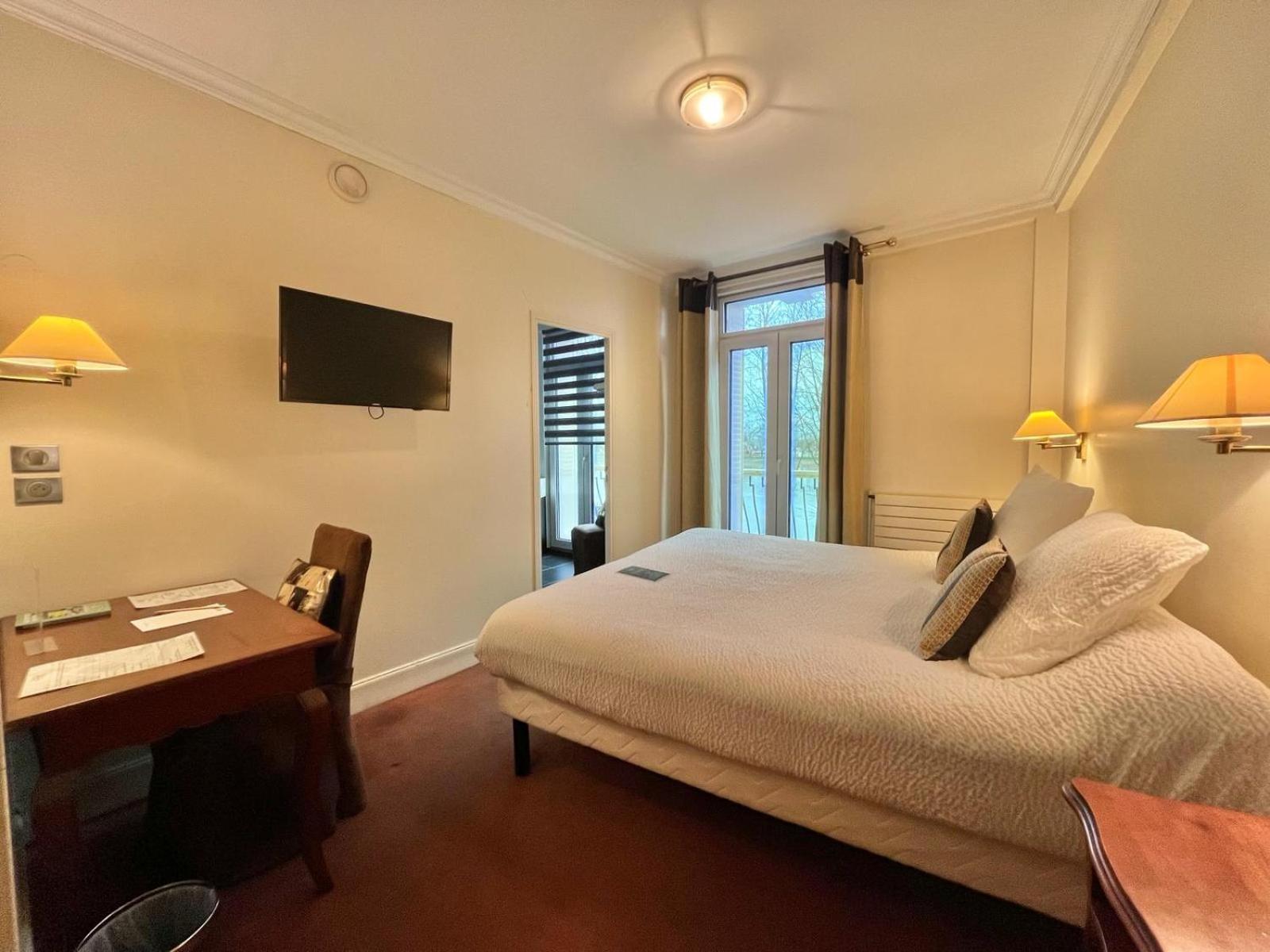 Logis Hotel Le Rivage Gien Exteriér fotografie