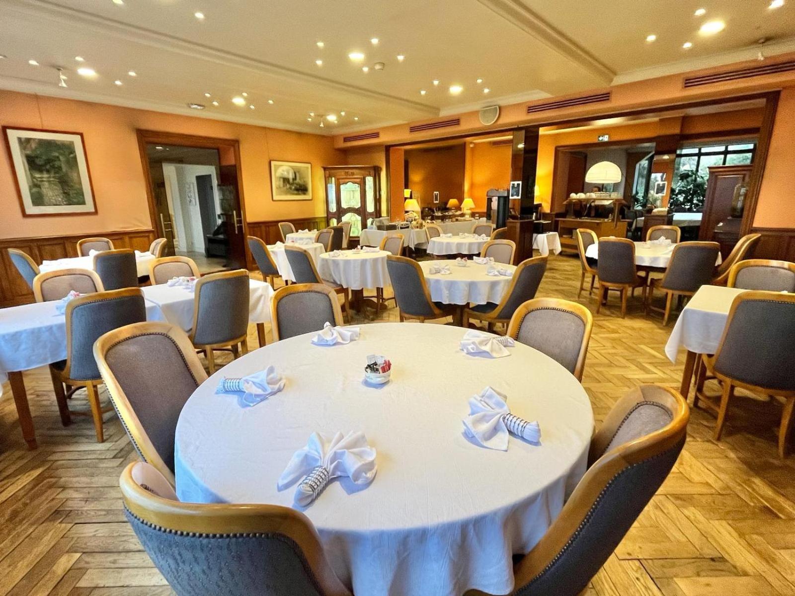 Logis Hotel Le Rivage Gien Exteriér fotografie