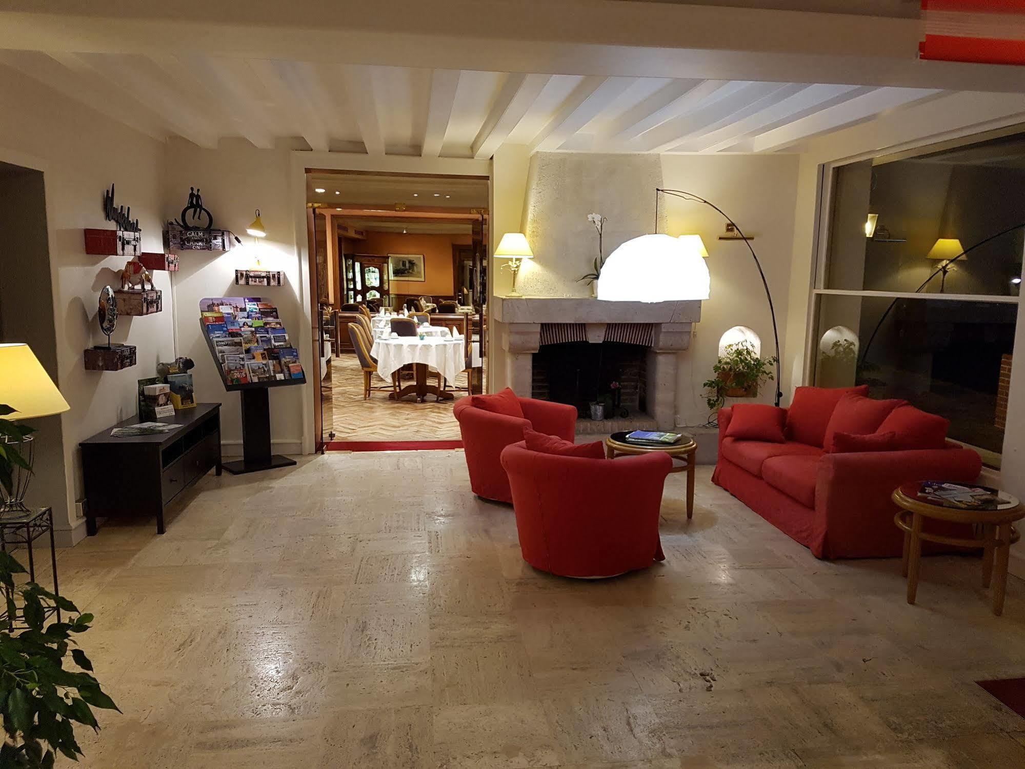 Logis Hotel Le Rivage Gien Exteriér fotografie